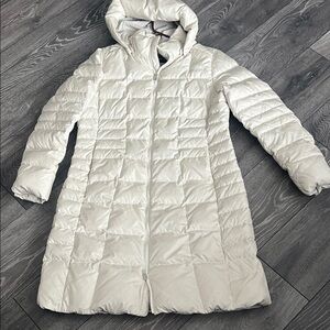 The North Face Women's Off-White Puffer Jacket